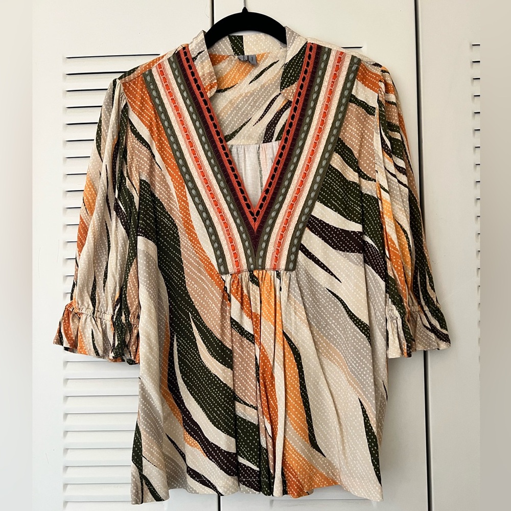 Bl-nk London Stephanie V-neck blouse